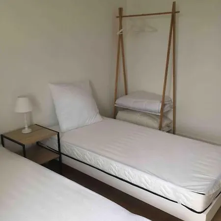 Renove 6 Pers, Grand Jardin, Tres Calme Feriehus